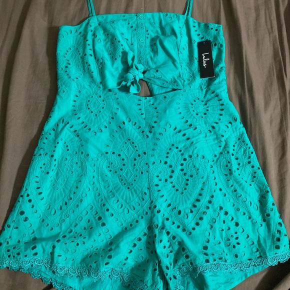 Lulu’s Romper - Picture 2 of 2